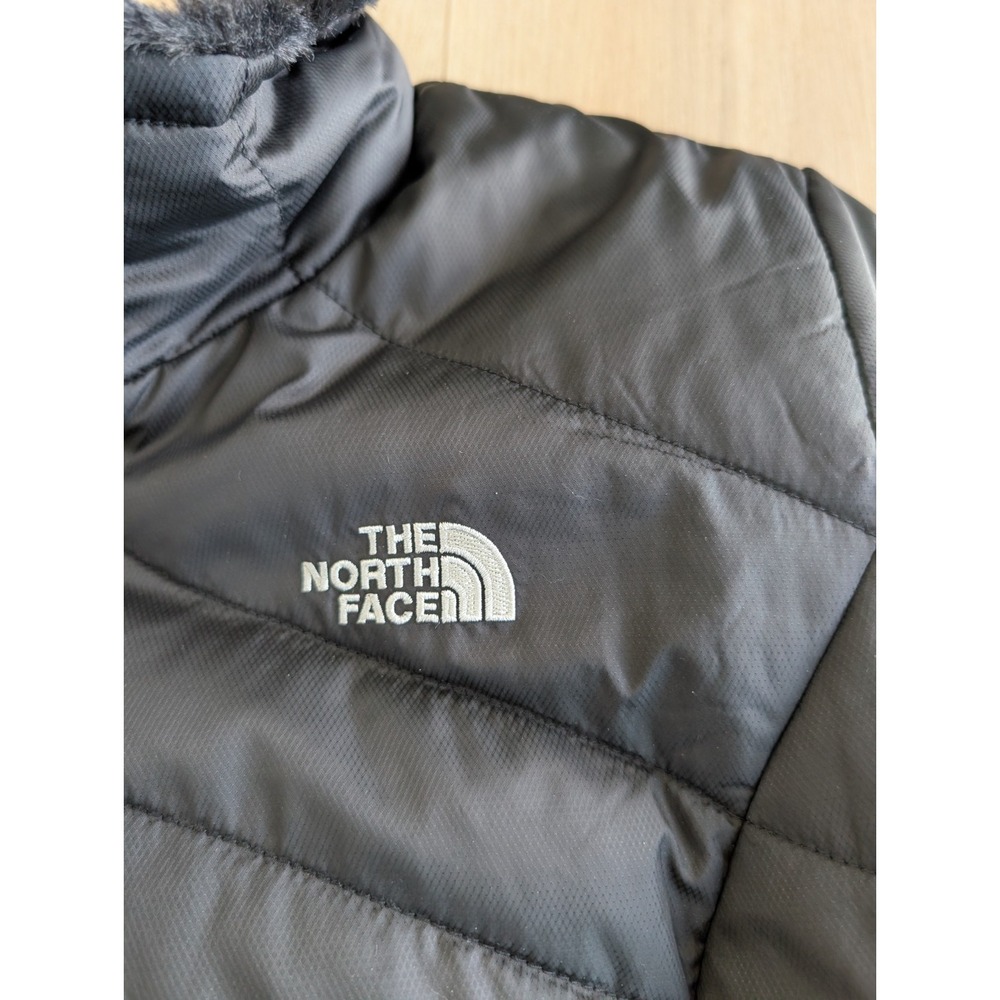 The North Face Black Quilted Ski Jacket - Picture 2 of 13